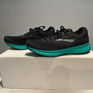 Womens Brooks Revel 3 Running, Size 7.5